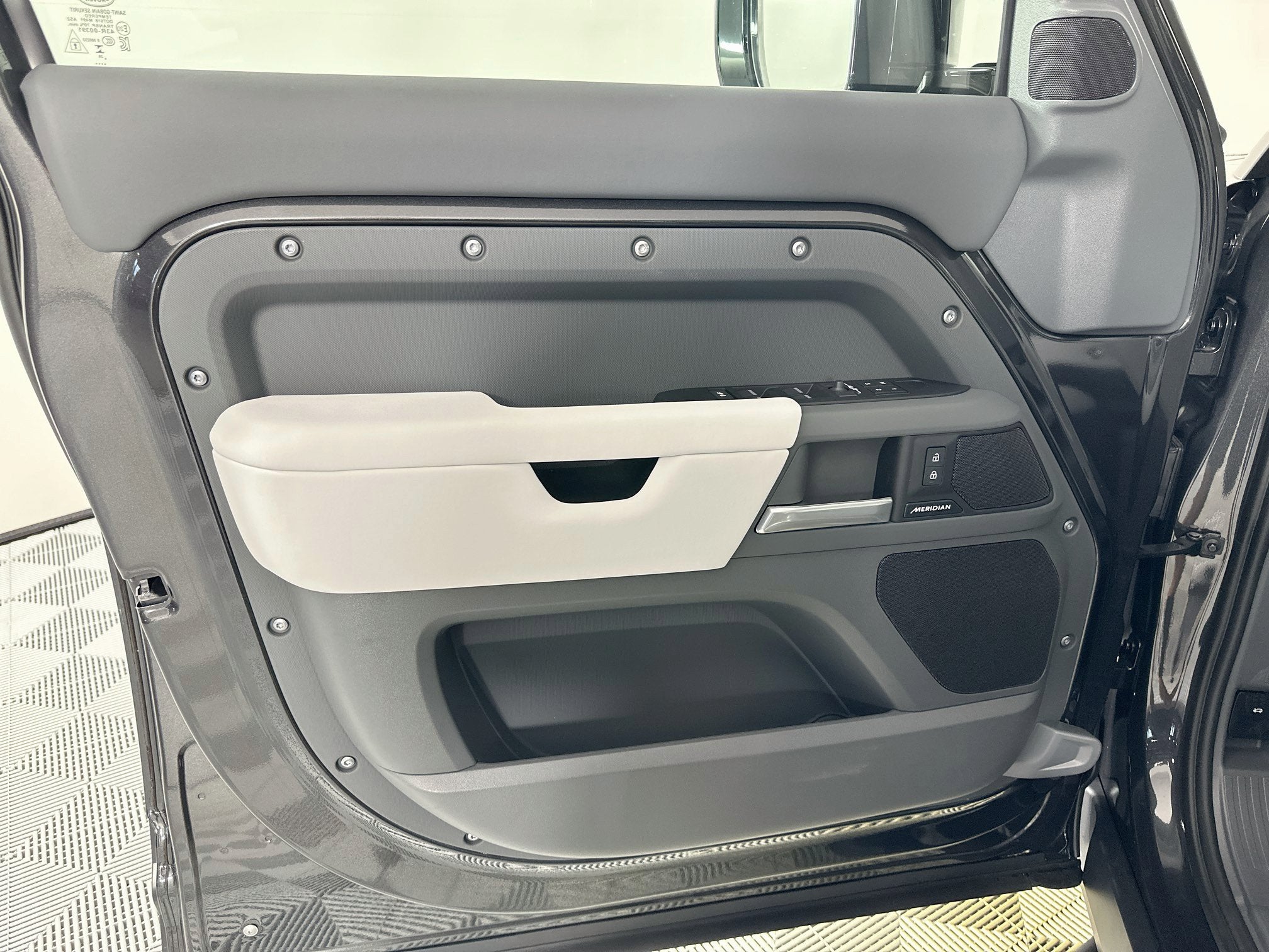 2026 Land Rover Defender 130 S