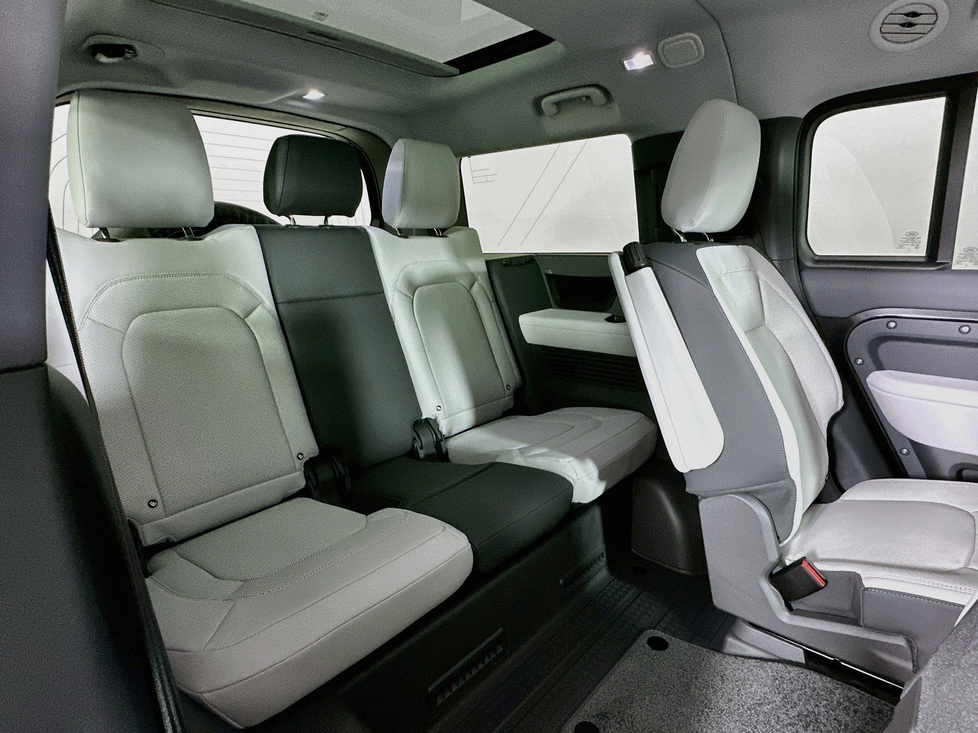 2026 Land Rover Defender 130 S