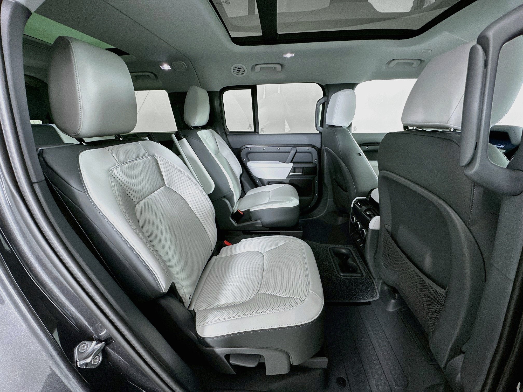 2026 Land Rover Defender 130 S