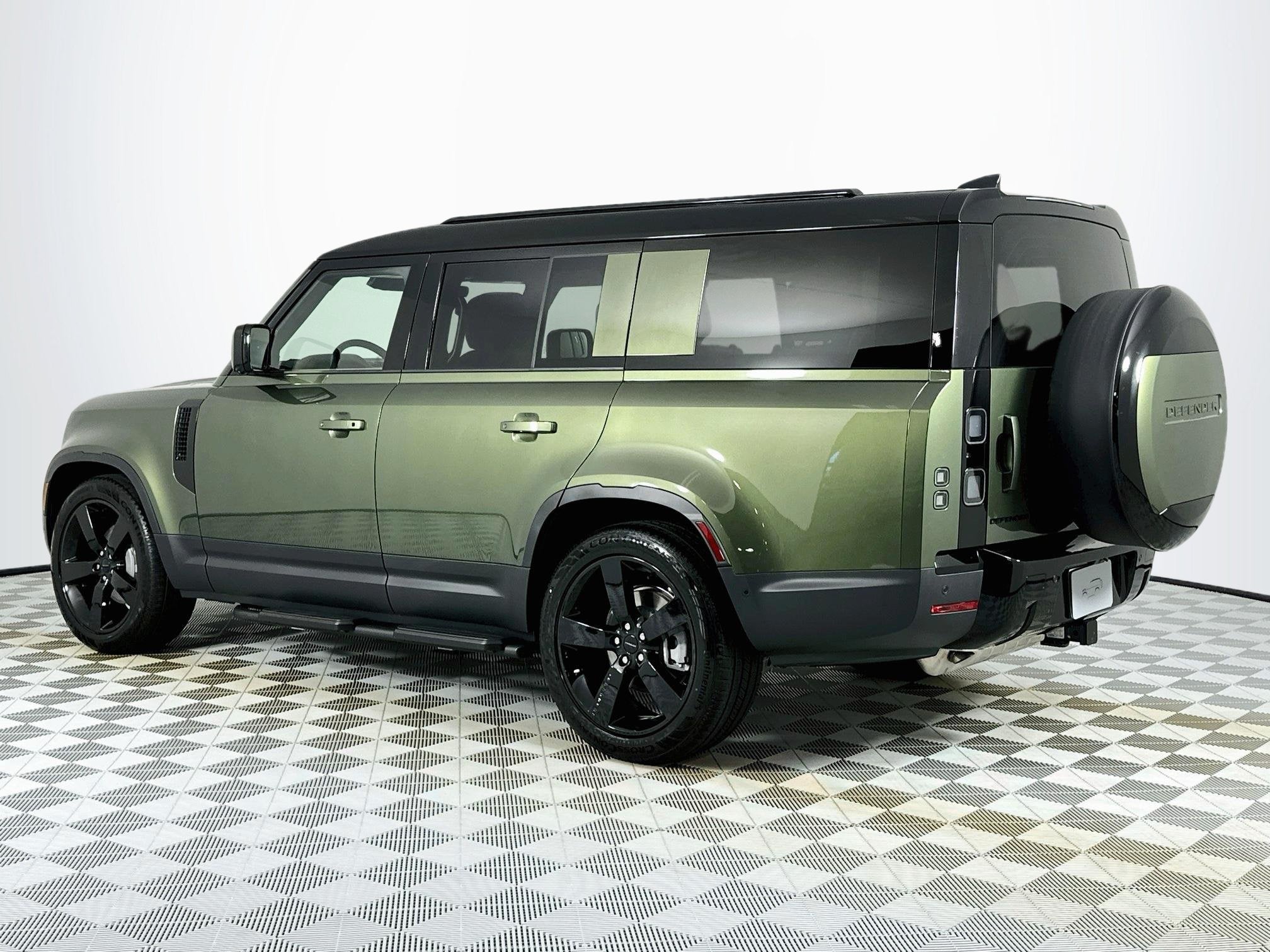 2026 Land Rover Defender 130 S