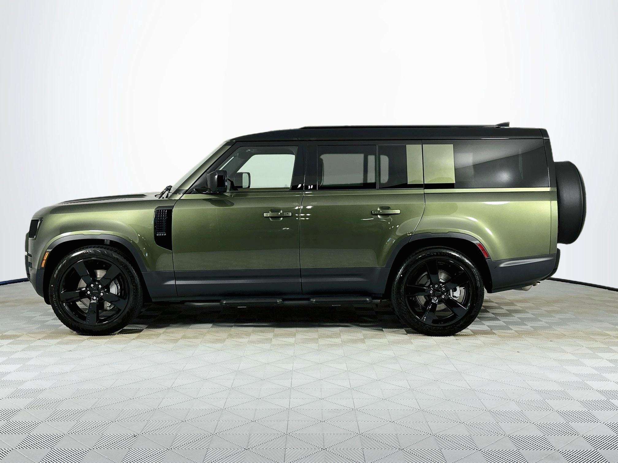 2026 Land Rover Defender 130 S