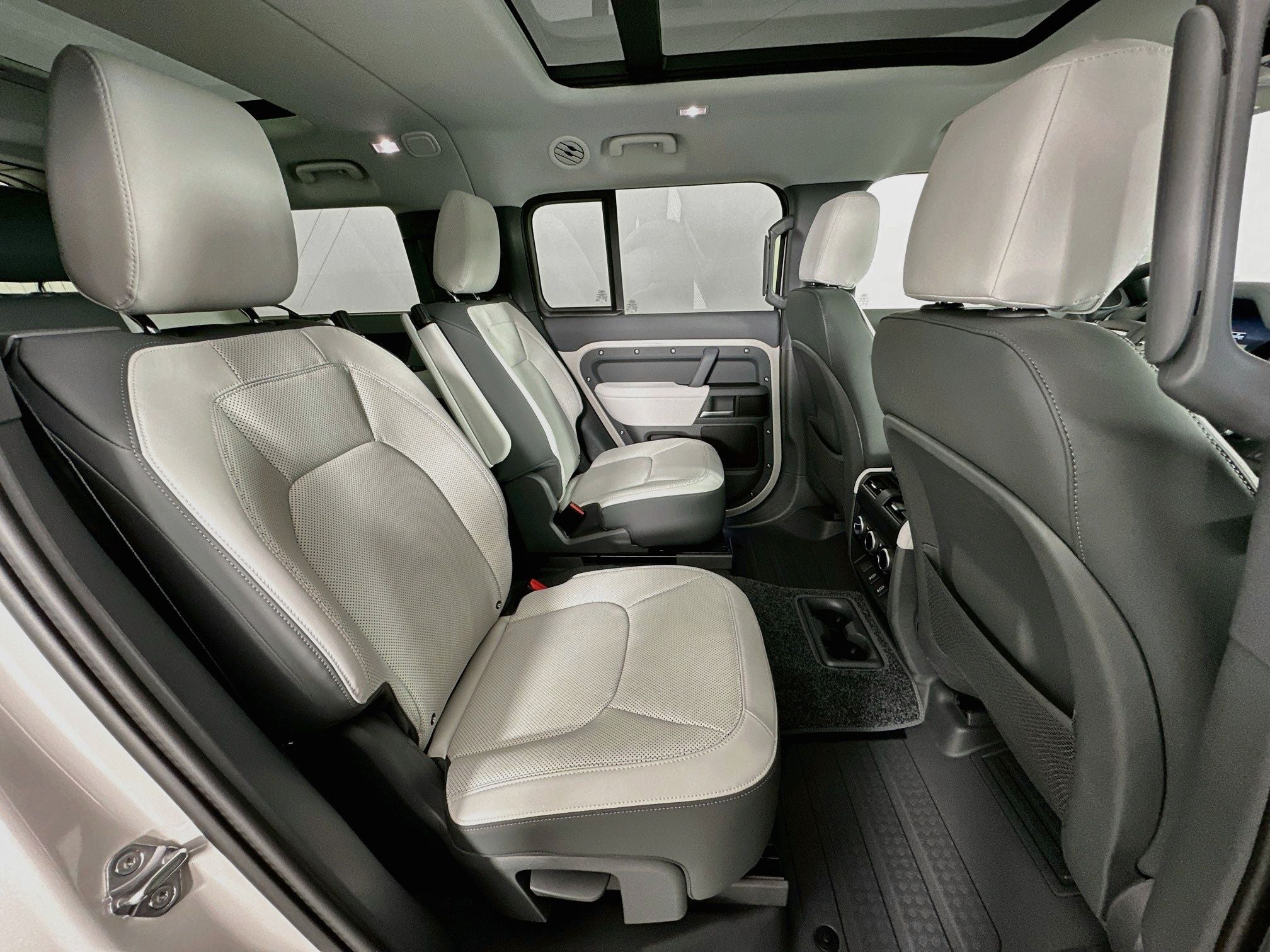 2026 Land Rover Defender 130 S