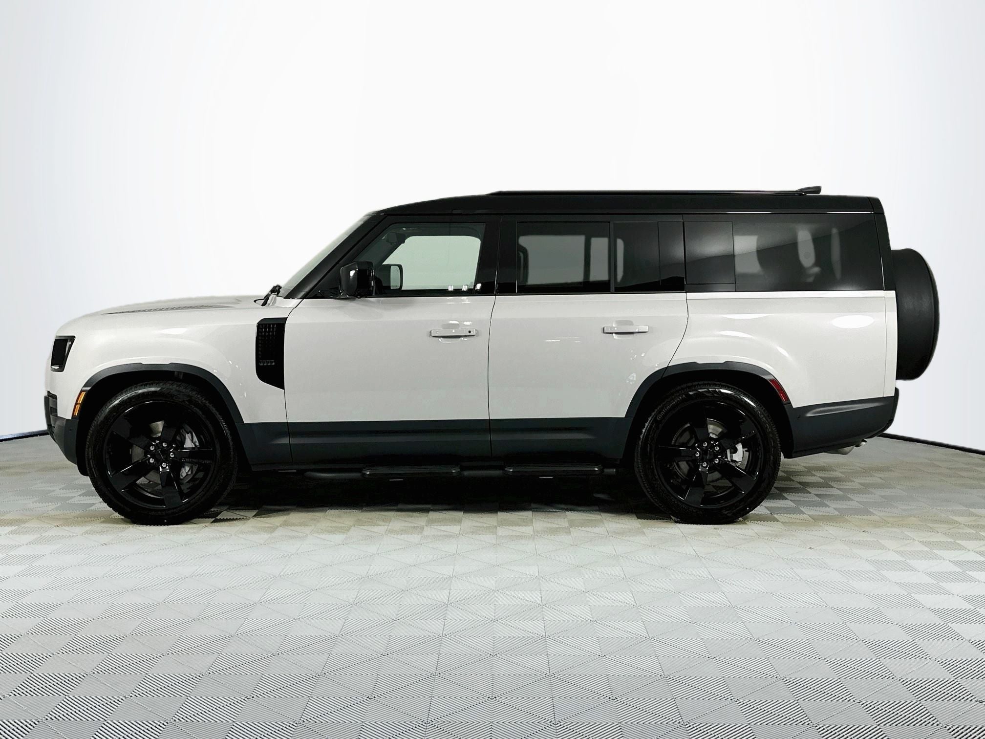 2026 Land Rover Defender 130 S