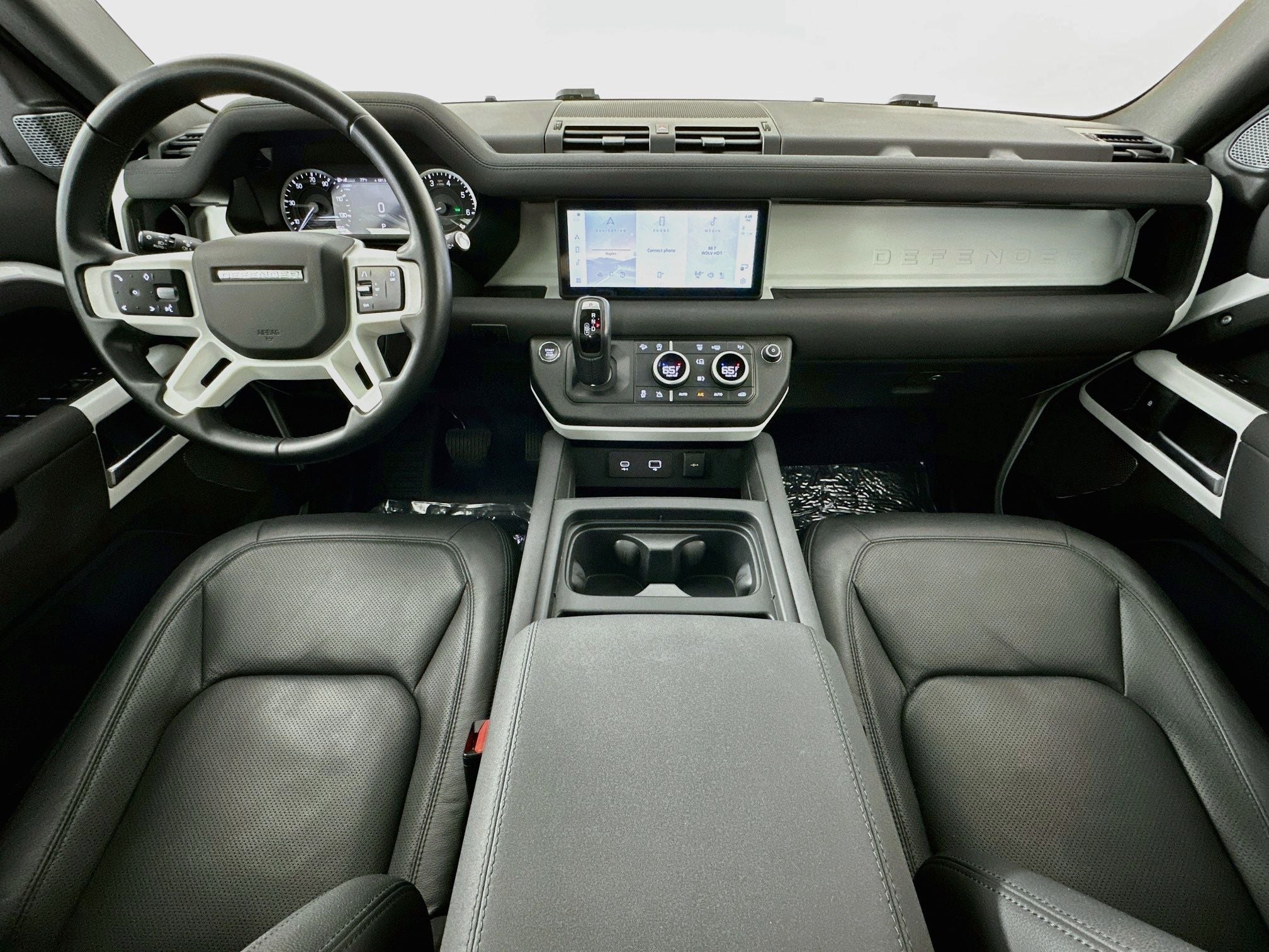 2023 Land Rover Defender 110 SE