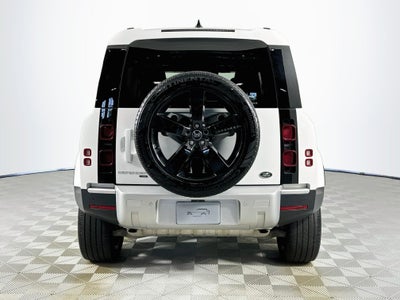 2023 Land Rover Defender 110 SE