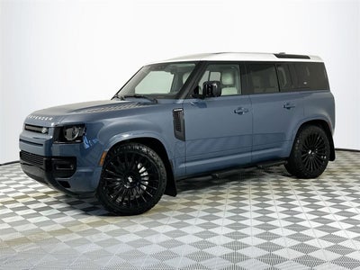 2024 Land Rover Defender 110 SE