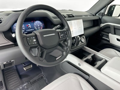 2026 Land Rover Defender 90 V8