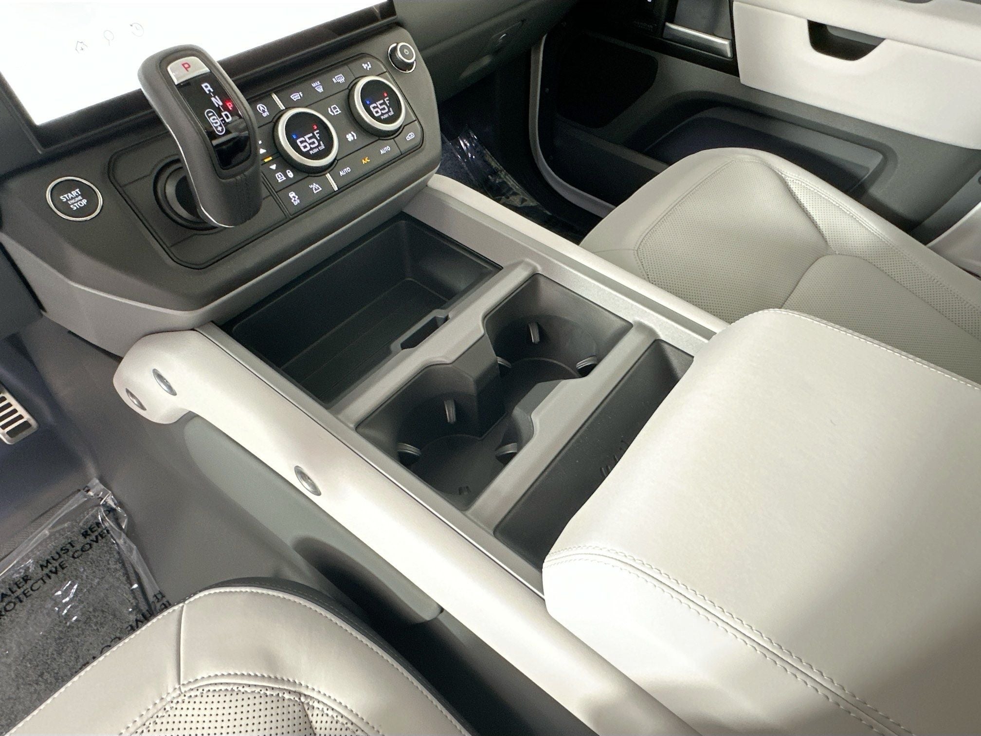 2026 Land Rover Defender 90 V8