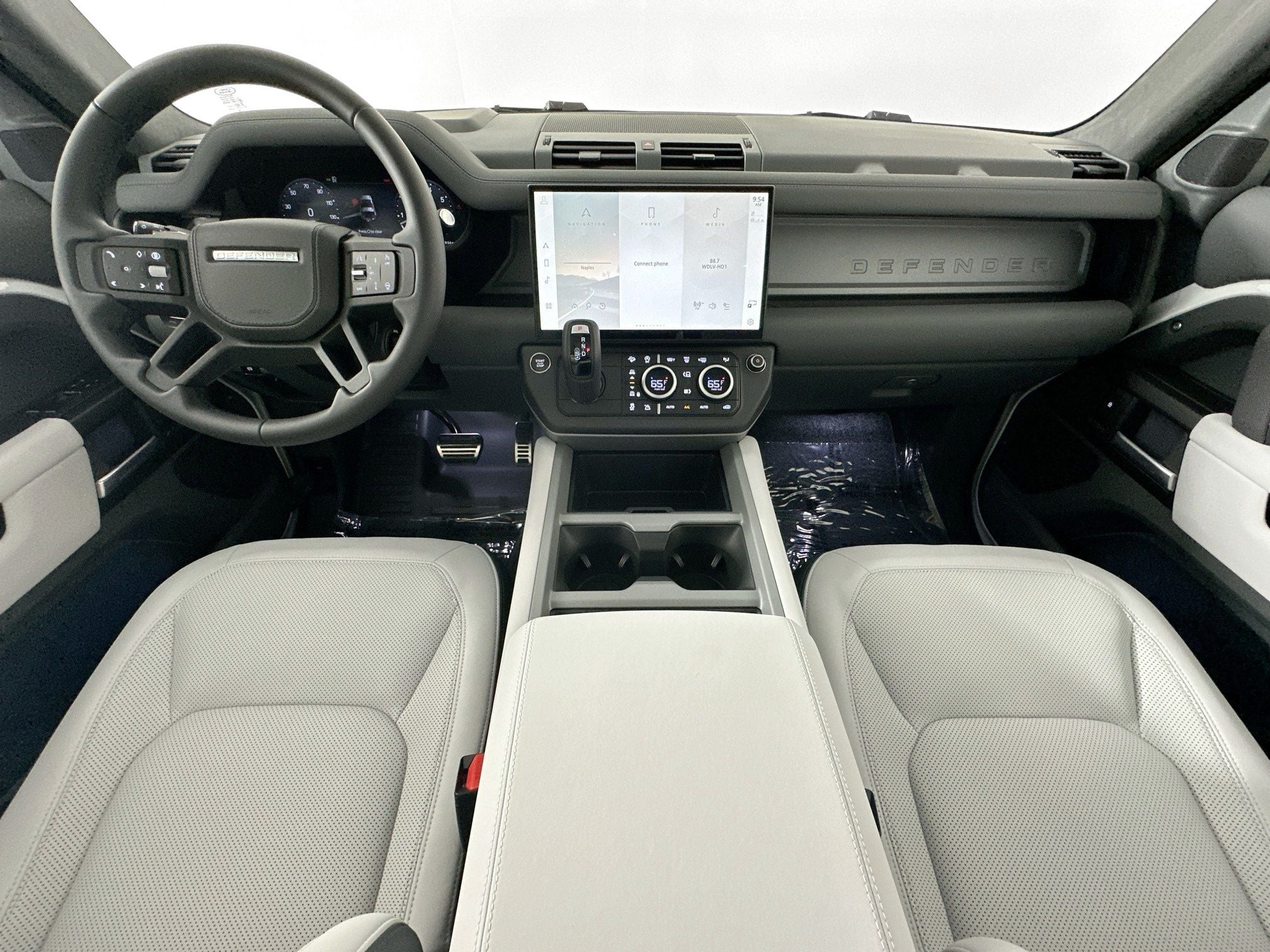2026 Land Rover Defender 90 V8