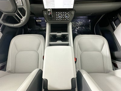 2026 Land Rover Defender 90 V8