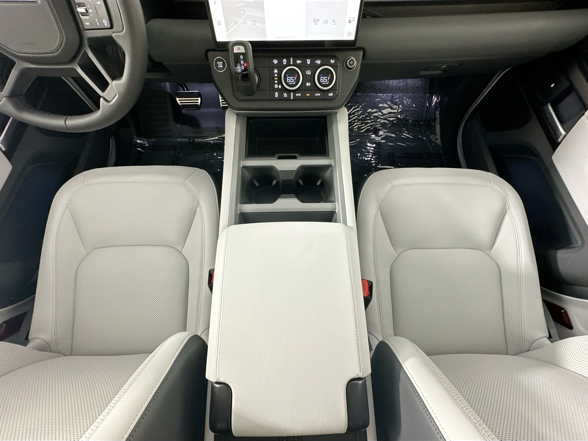 2026 Land Rover Defender 90 V8