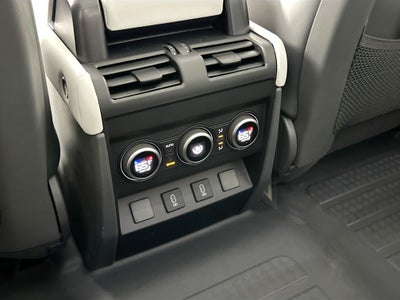 2026 Land Rover Defender 90 V8