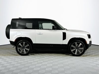 2026 Land Rover Defender 90 V8
