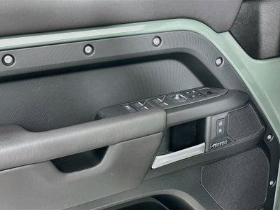 2026 Land Rover Defender 110 Base