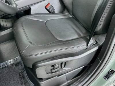 2026 Land Rover Defender 110 Base