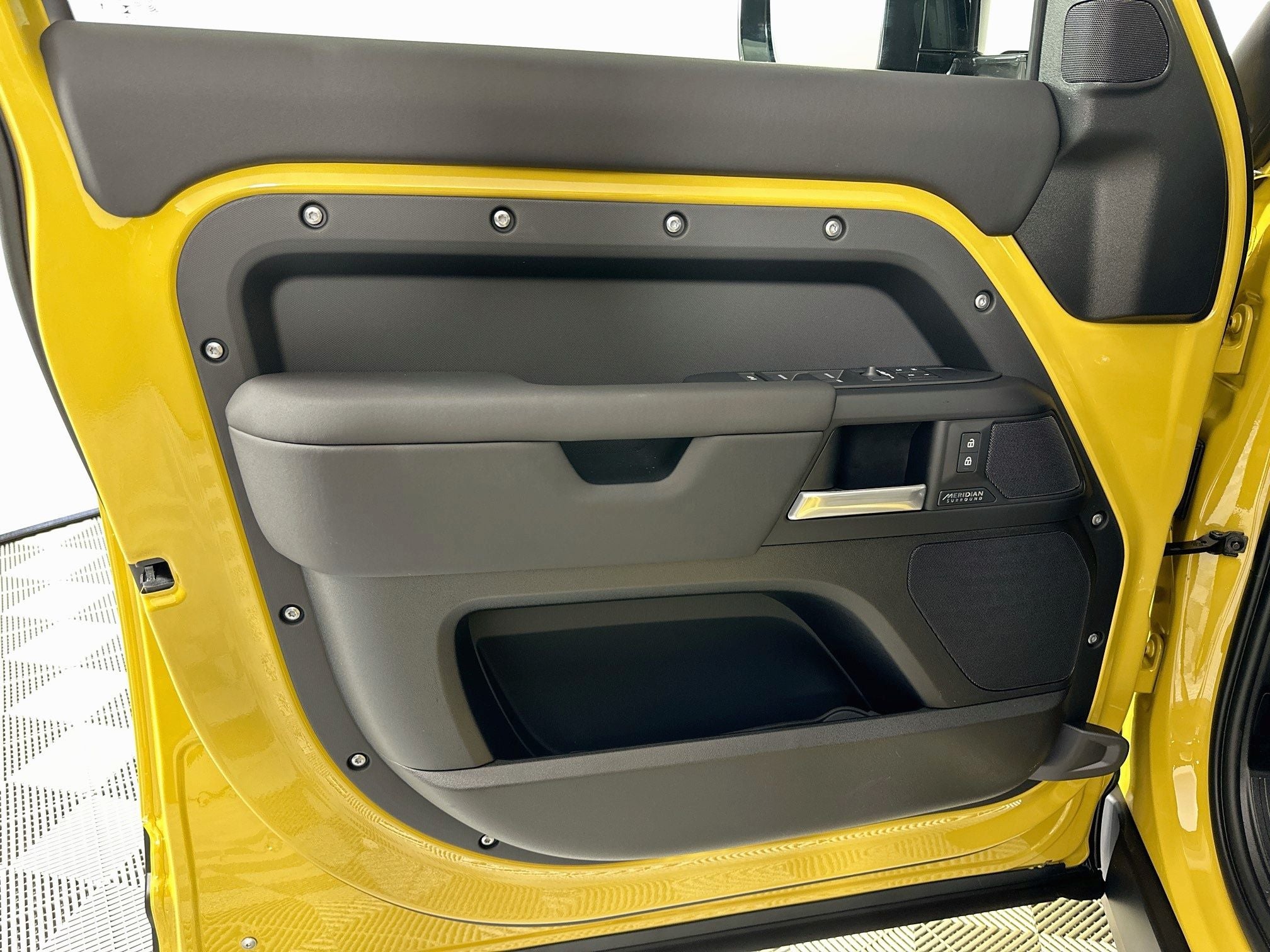 2026 Land Rover Defender 110 Base
