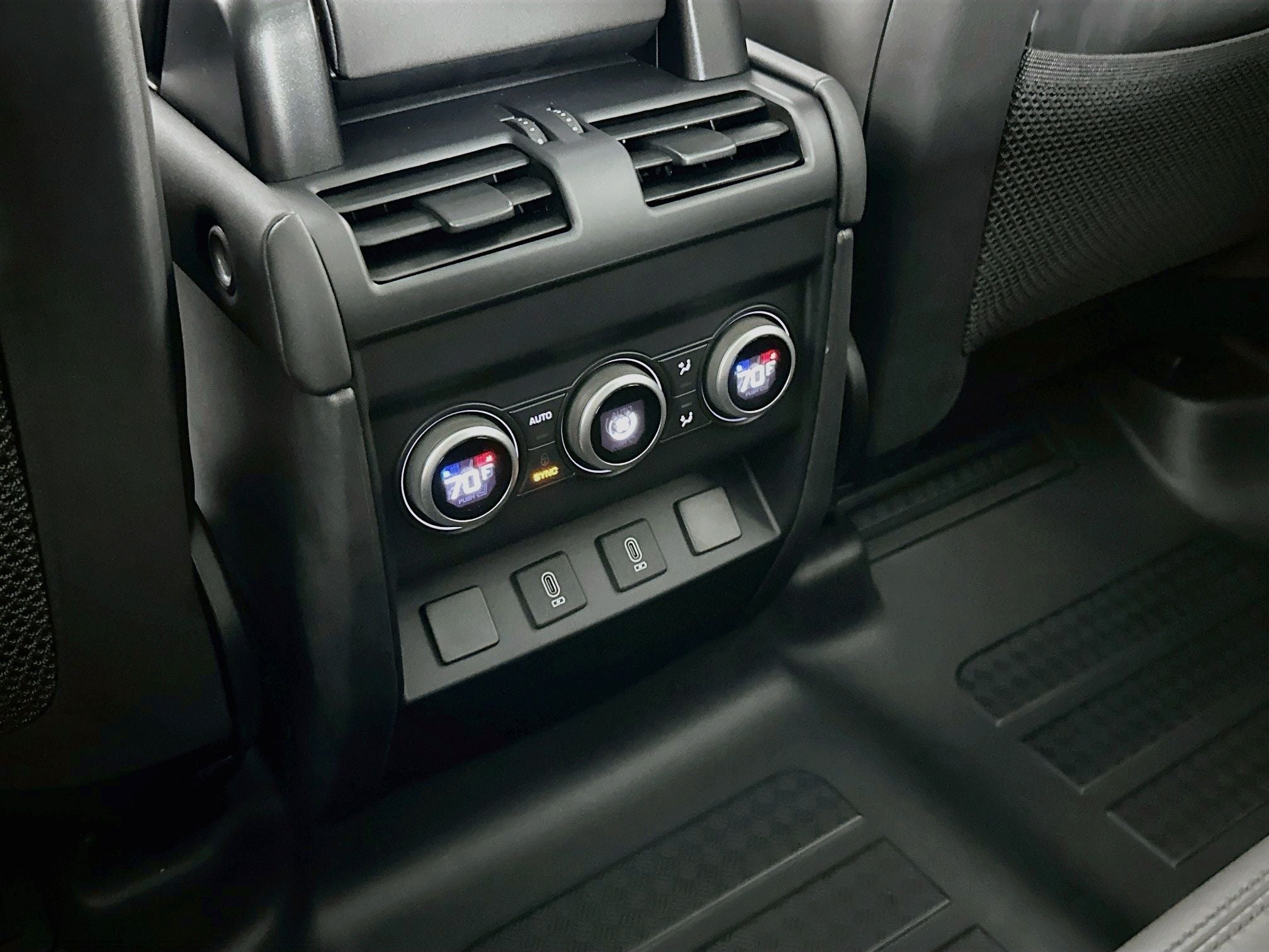 2026 Land Rover Defender 110 Base
