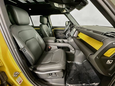 2026 Land Rover Defender 110 Base