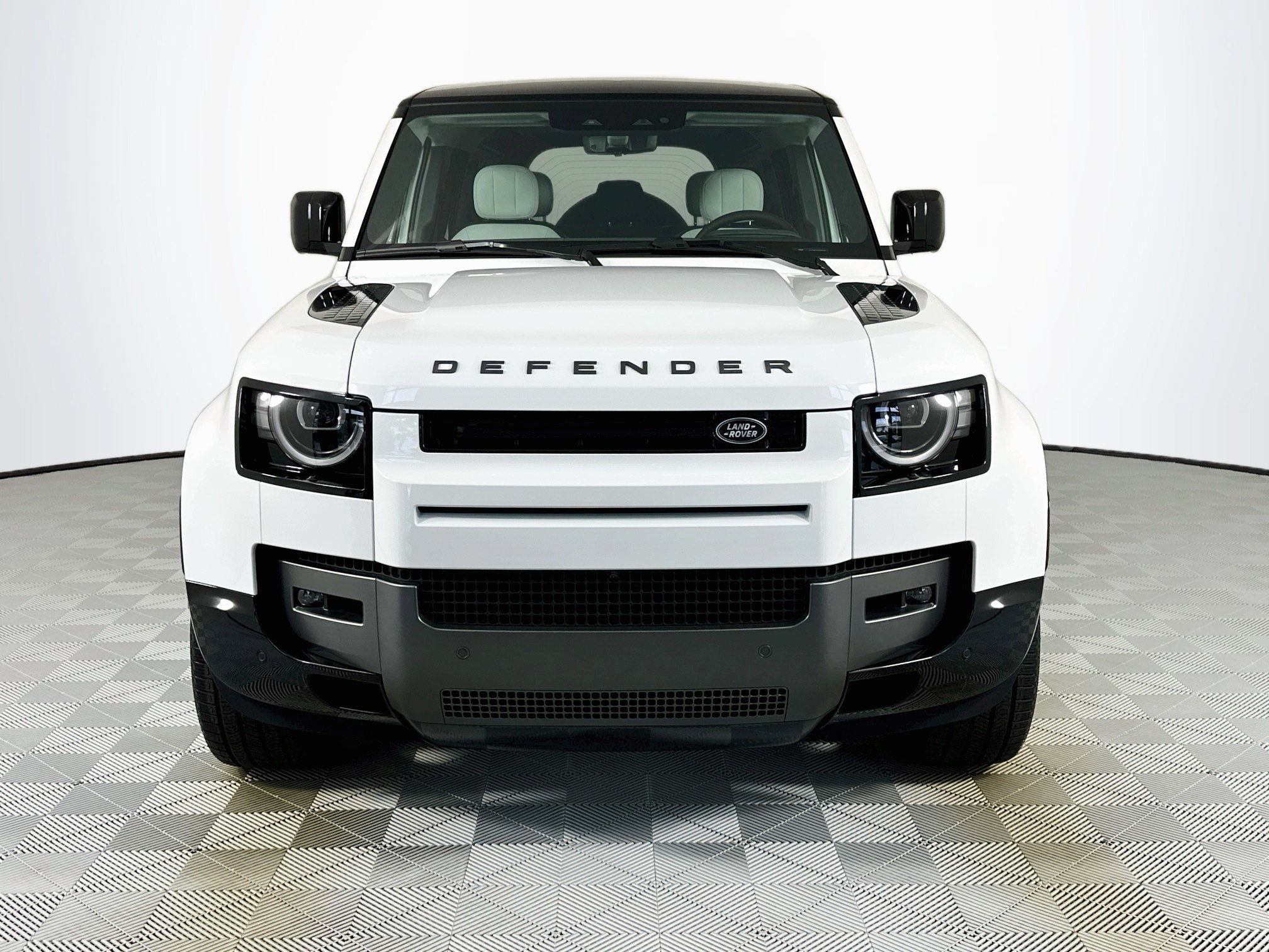 2026 Land Rover Defender 110 V8