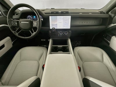 2026 Land Rover Defender 110 V8