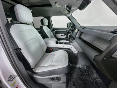 2026 Land Rover Defender 110 V8