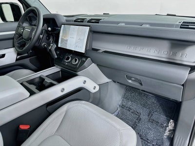 2026 Land Rover Defender 110 V8
