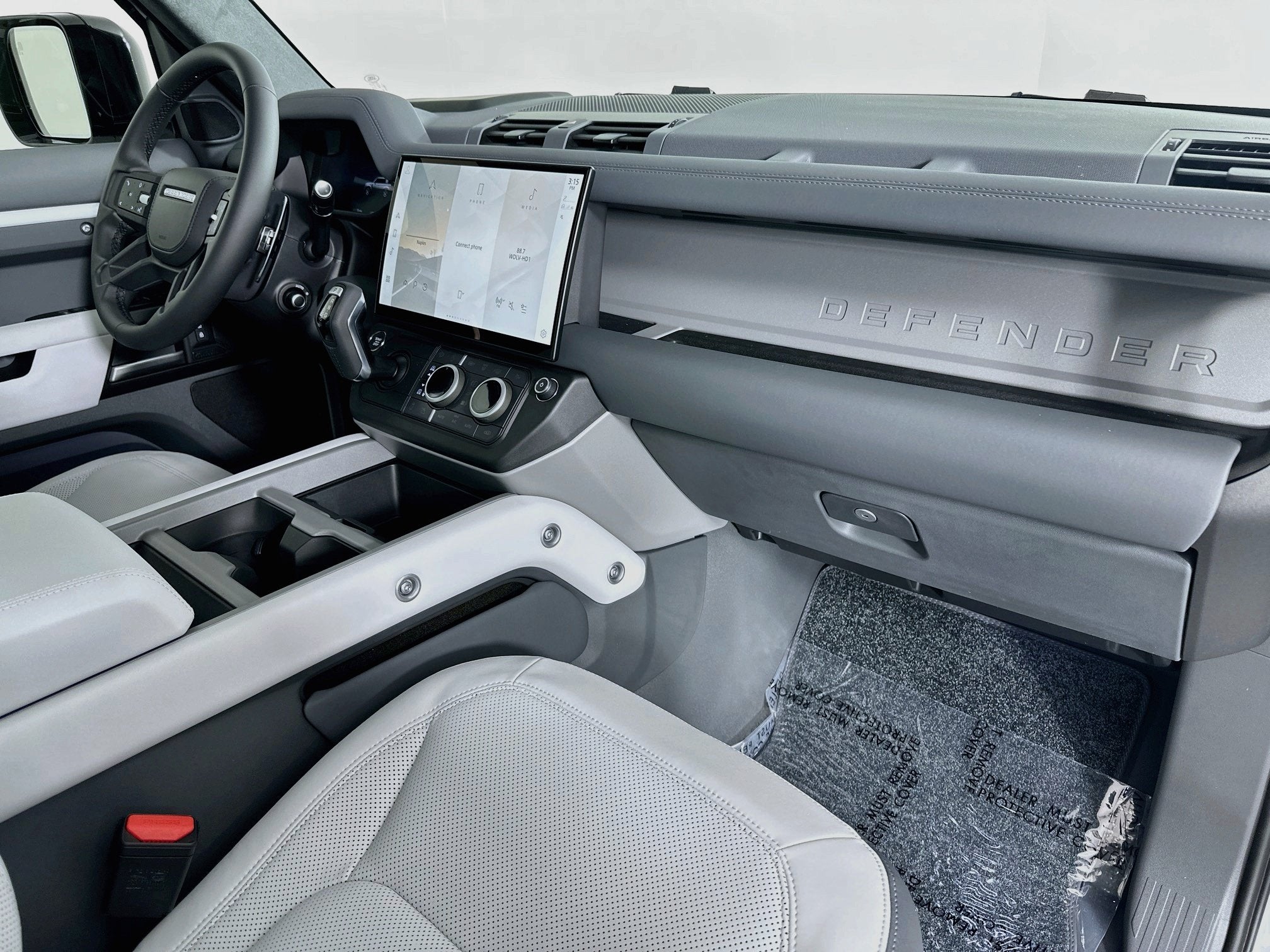 2026 Land Rover Defender 110 V8