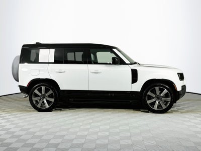 2026 Land Rover Defender 110 V8