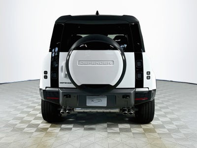 2026 Land Rover Defender 110 V8