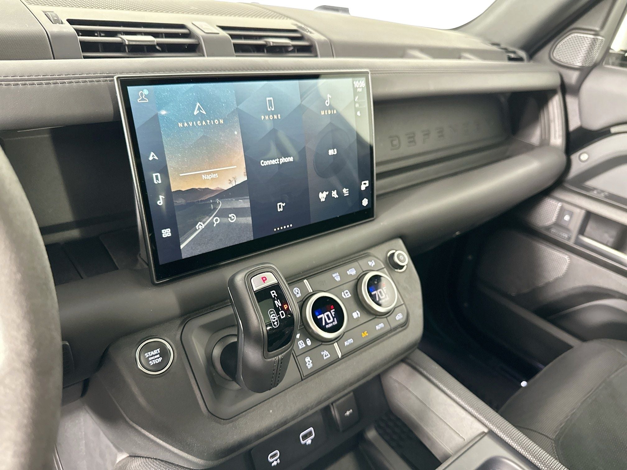 2023 Land Rover Defender 110 V8