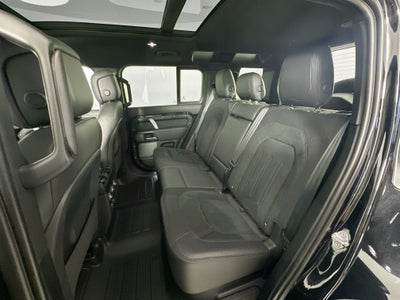 2023 Land Rover Defender 110 V8