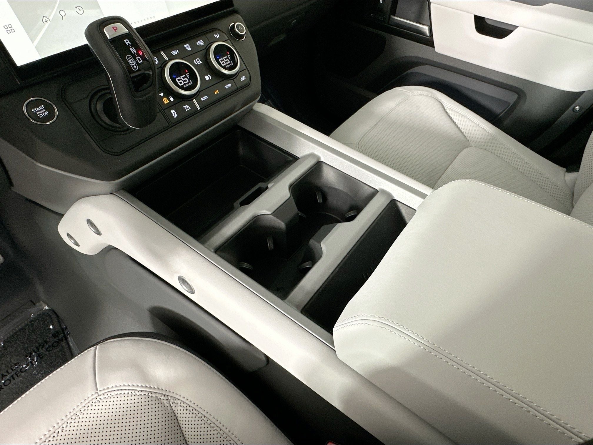 2026 Land Rover Defender 110 V8
