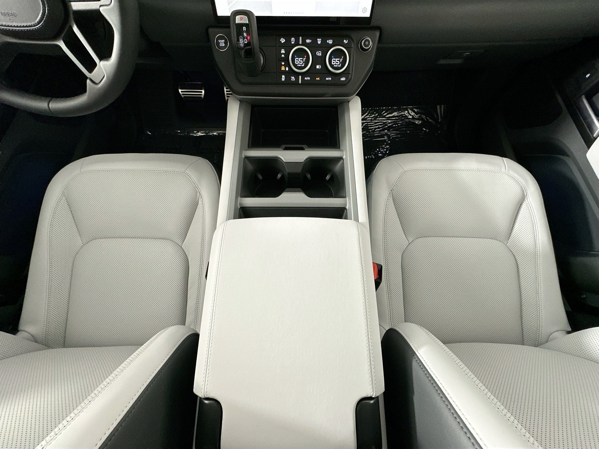 2026 Land Rover Defender 110 V8