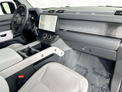 2026 Land Rover Defender 110 V8