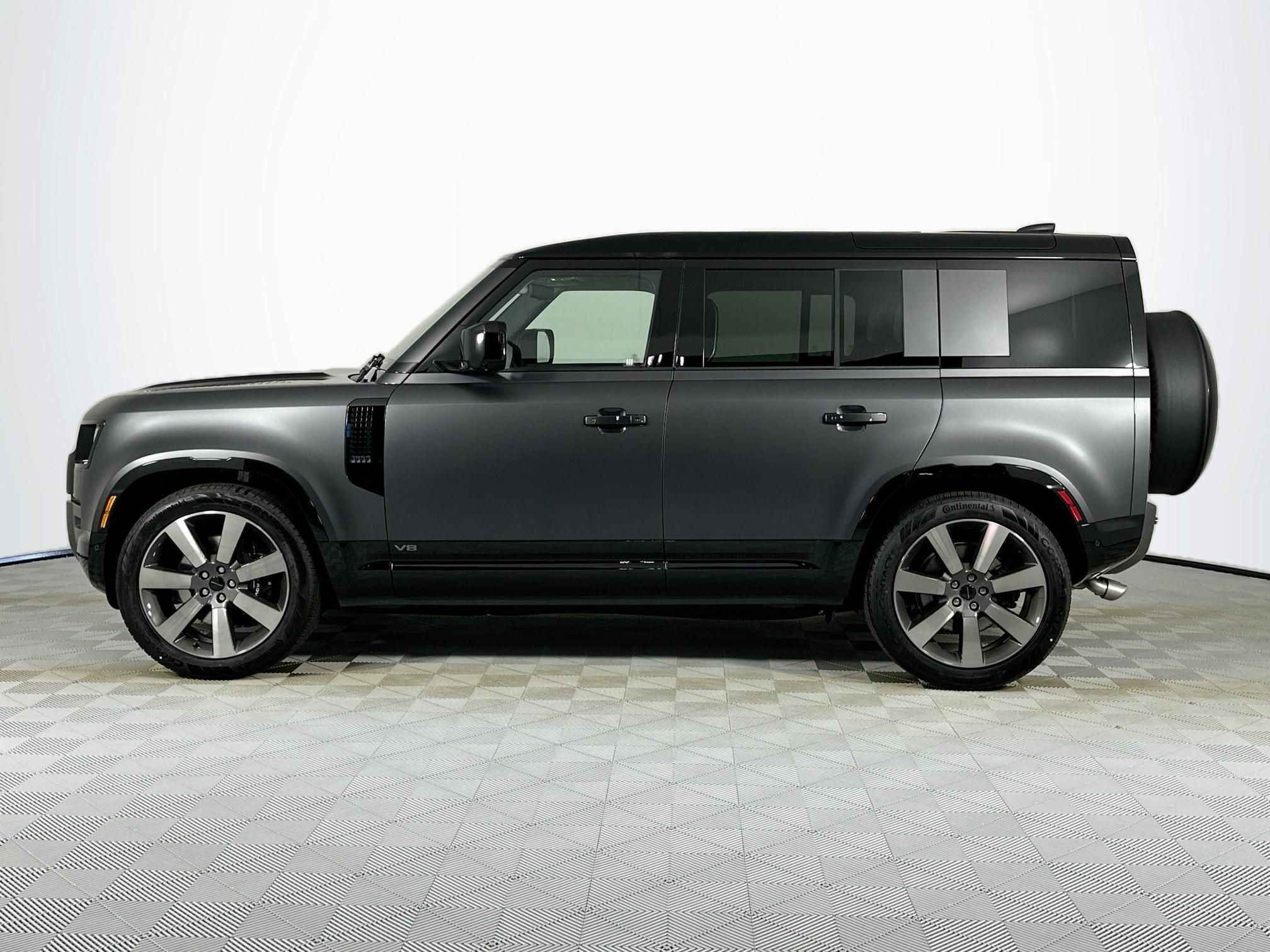2026 Land Rover Defender 110 V8