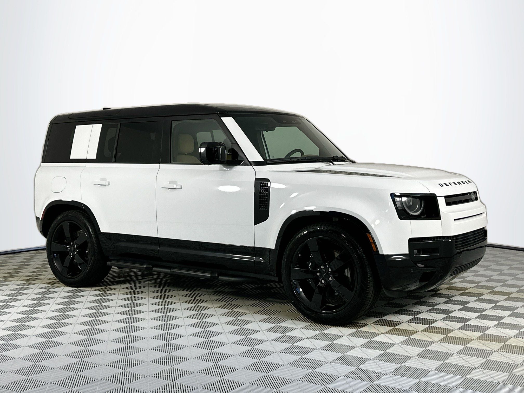 2026 Land Rover Defender 110 V8
