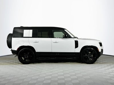 2026 Land Rover Defender 110 V8