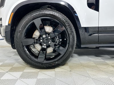 2026 Land Rover Defender 110 V8