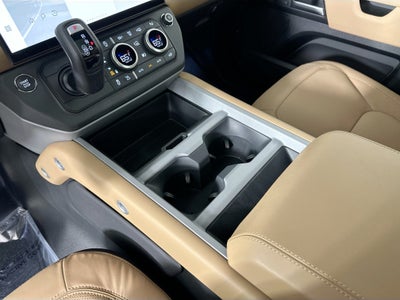 2026 Land Rover Defender 110 V8