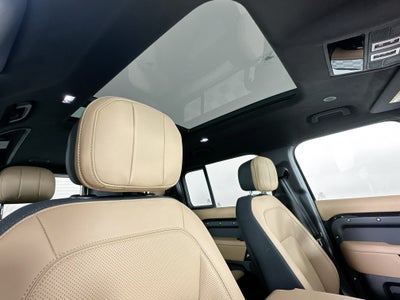 2026 Land Rover Defender 110 V8