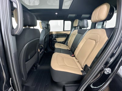 2026 Land Rover Defender 110 V8