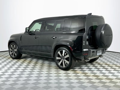 2026 Land Rover Defender 110 V8