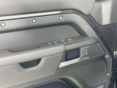 2026 Land Rover Defender 130 V8