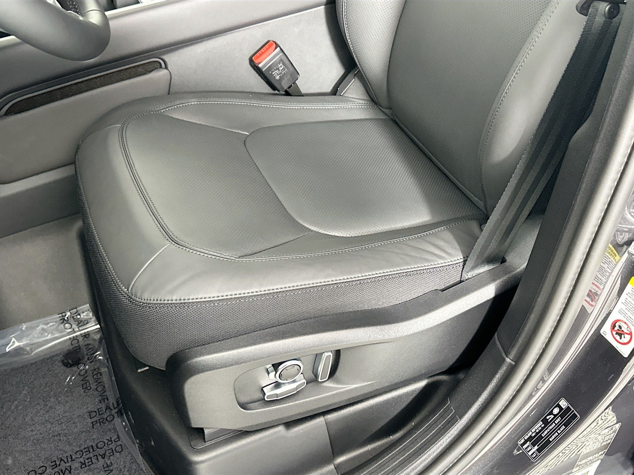 2026 Land Rover Defender 130 V8