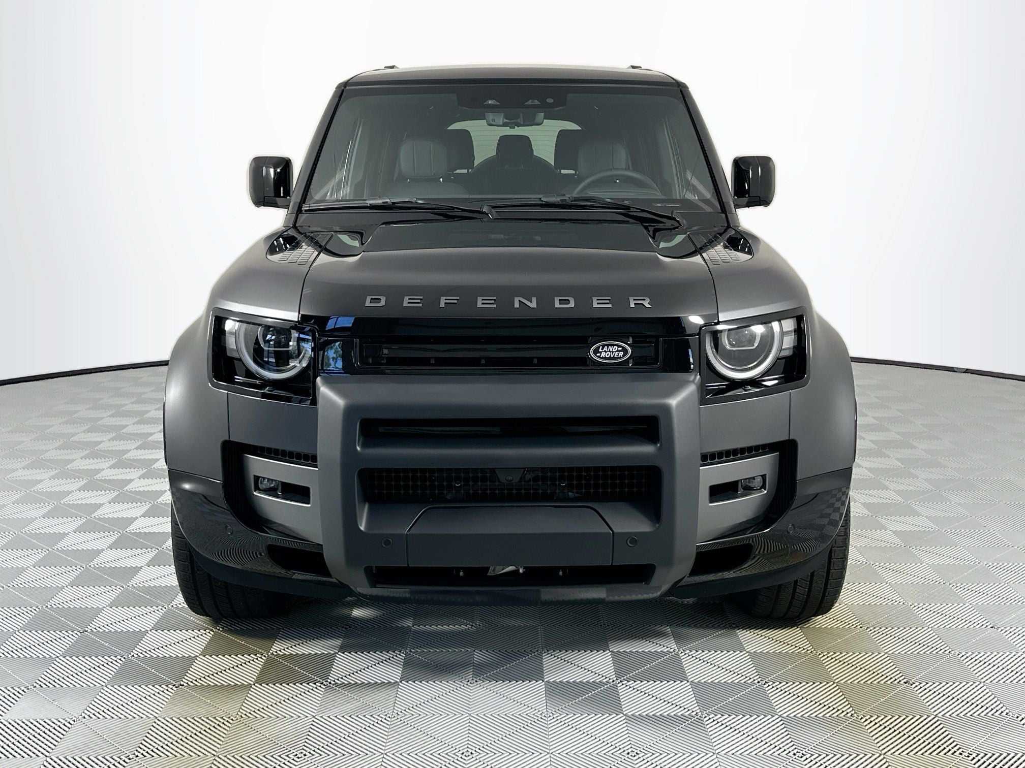 2026 Land Rover Defender 130 V8