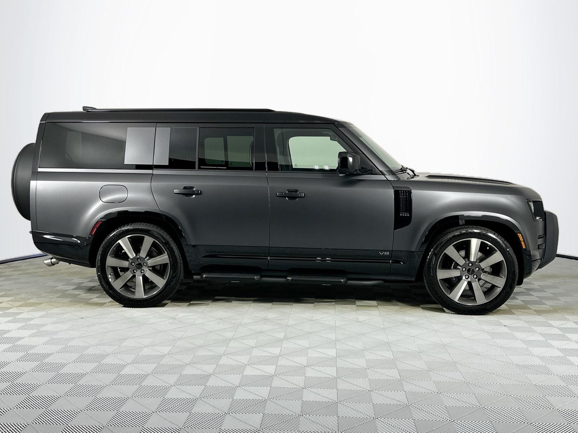 2026 Land Rover Defender 130 V8