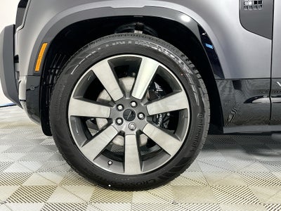 2026 Land Rover Defender 130 V8