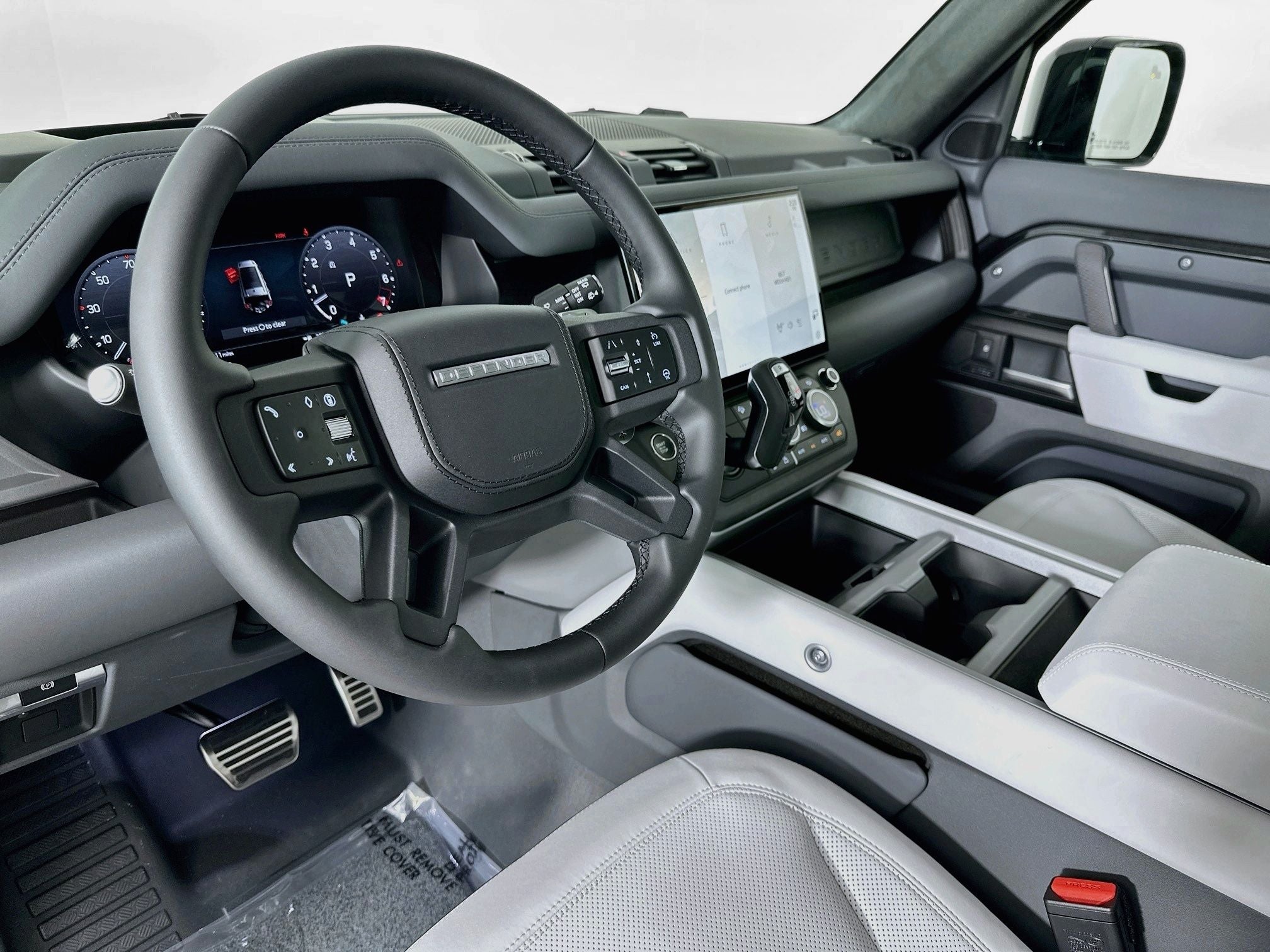 2026 Land Rover Defender 130 V8