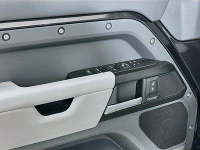 2026 Land Rover Defender 130 V8