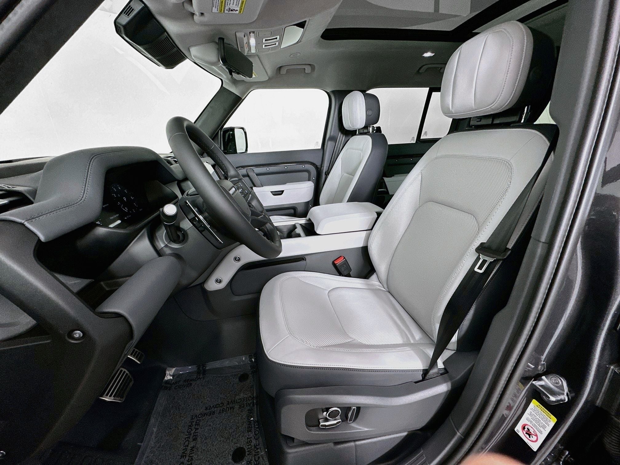 2026 Land Rover Defender 130 V8
